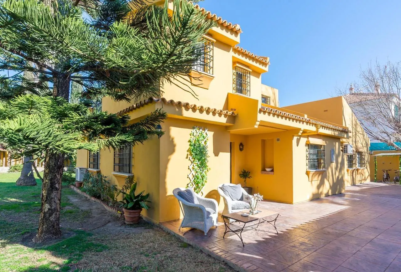 Guadalmar: Villa Con Piscina Malaga